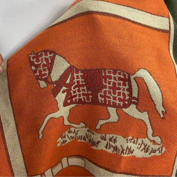 Equestrian themed pashmina designer inspired - Picture 6 of 10